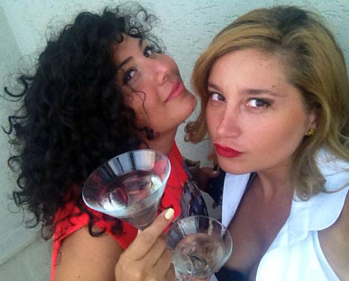 თიკა მახალდიანს მომღერალი ქმარი არ უნდა Rating